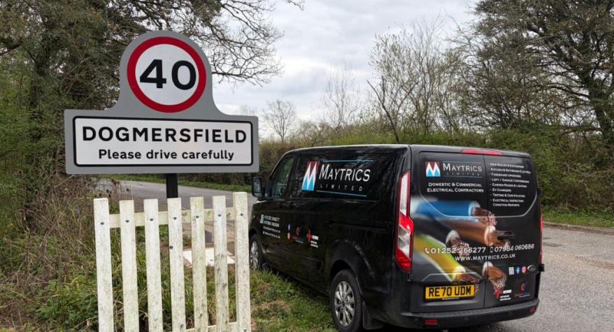 Electrician in Dogmersfield